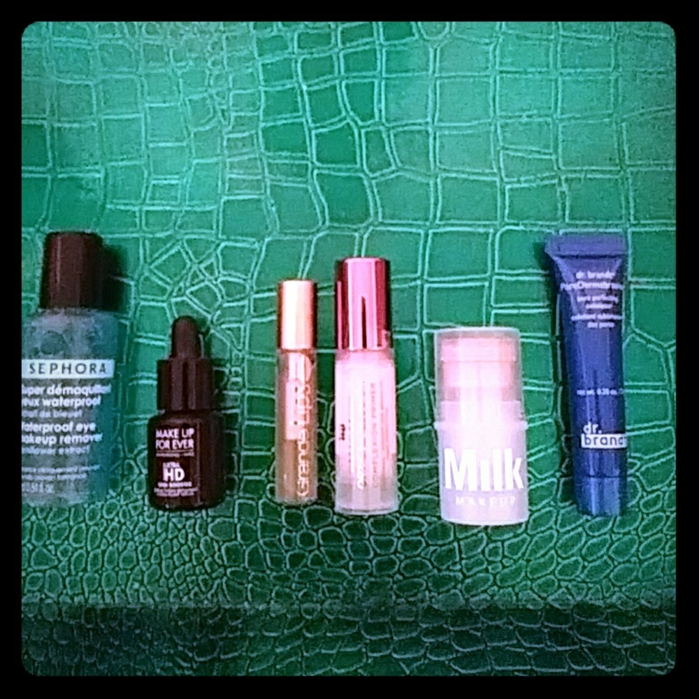 Sample size Sephora beauty bundle